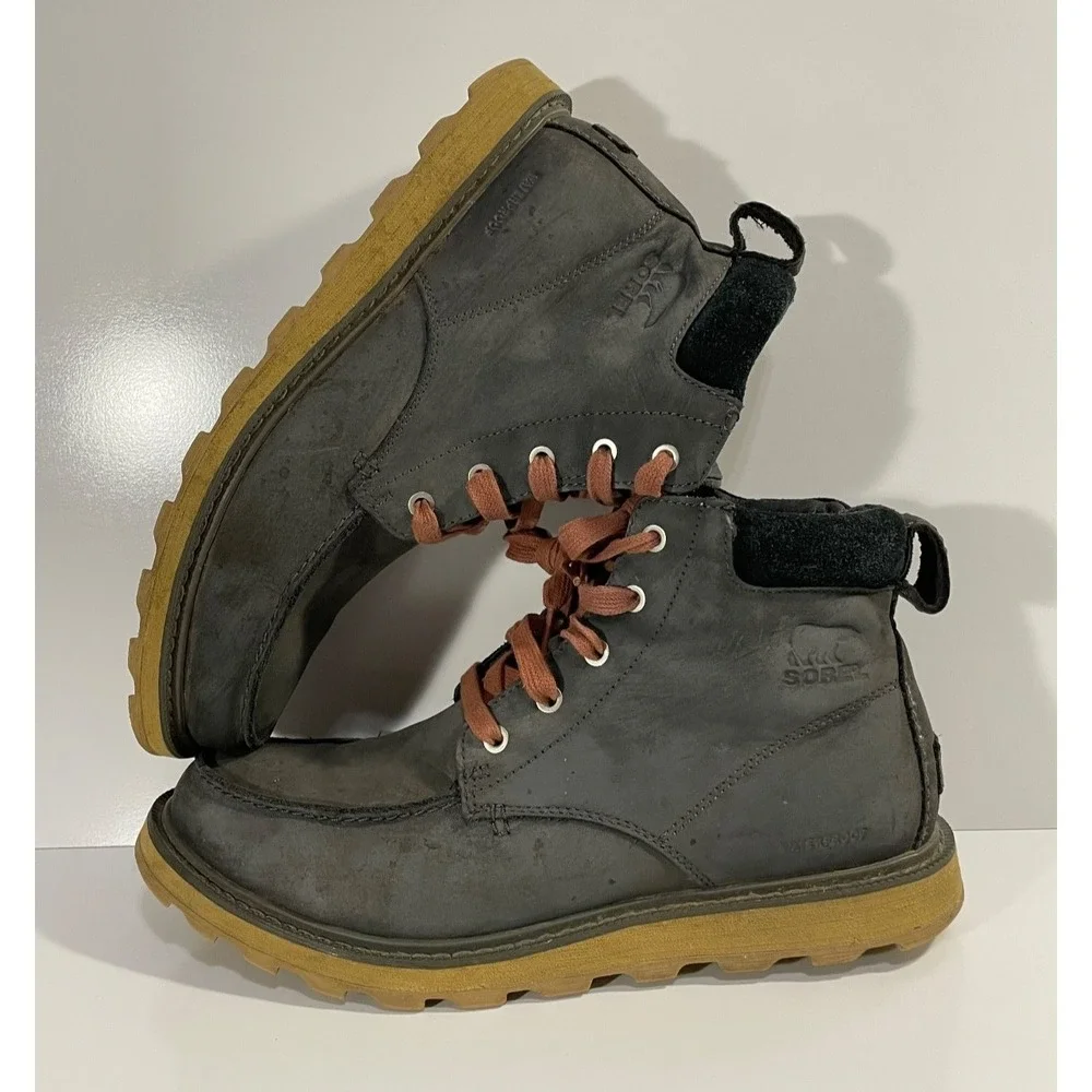 Sorel Mens Size 9.5 Caribou Mod Chukka Boot Waterproof Suede & Nylon Grey